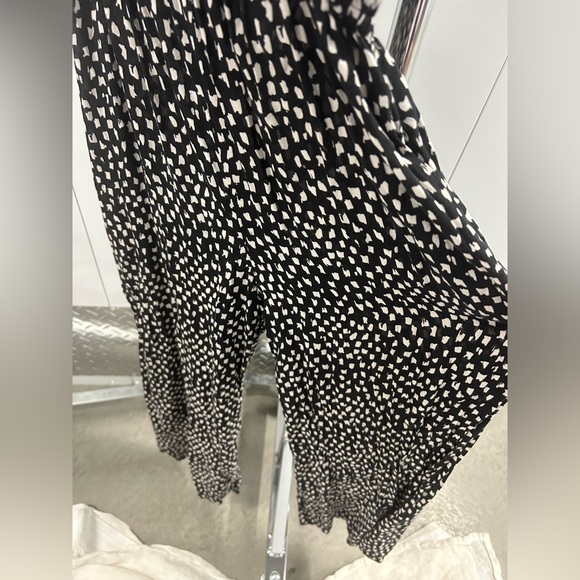 Amour Vert Fantasia Jumpsuit, Size Medium - Picture 4 of 11